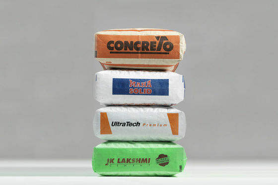 織物ポリプロピレン 層状チューブルバルブバッグ 50kg スクエア底シメントバッグ 表面印刷 100% ヴァージンポリプロピレン